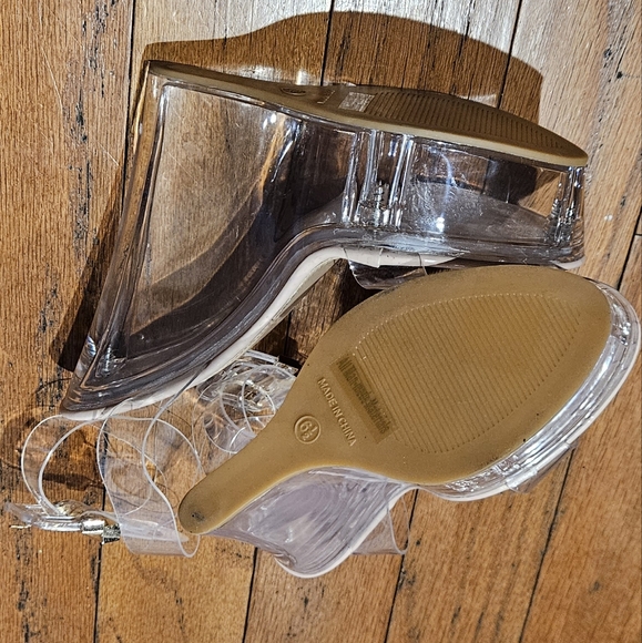 Fashion Nova See What I Want Clear Heel Nude Wedges - Picture 5 of 16